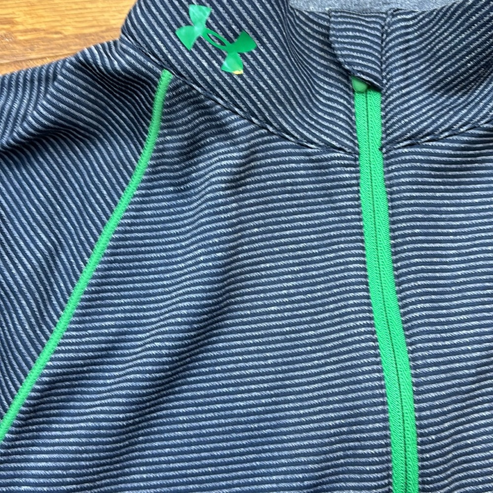 Notre Dame long sleeve athletic top by Under Armour. Women’s small - Picture 3 of 5